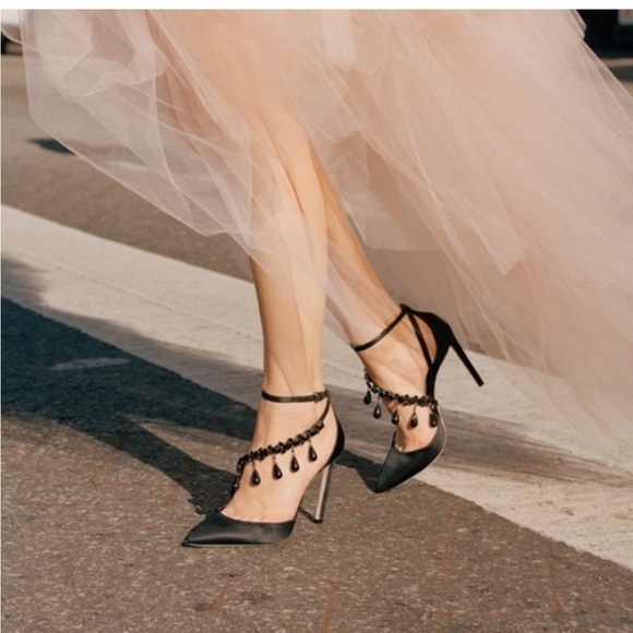 Jimmy Choo x Off-White Victoria Satin Heel - Picture 5 of 15